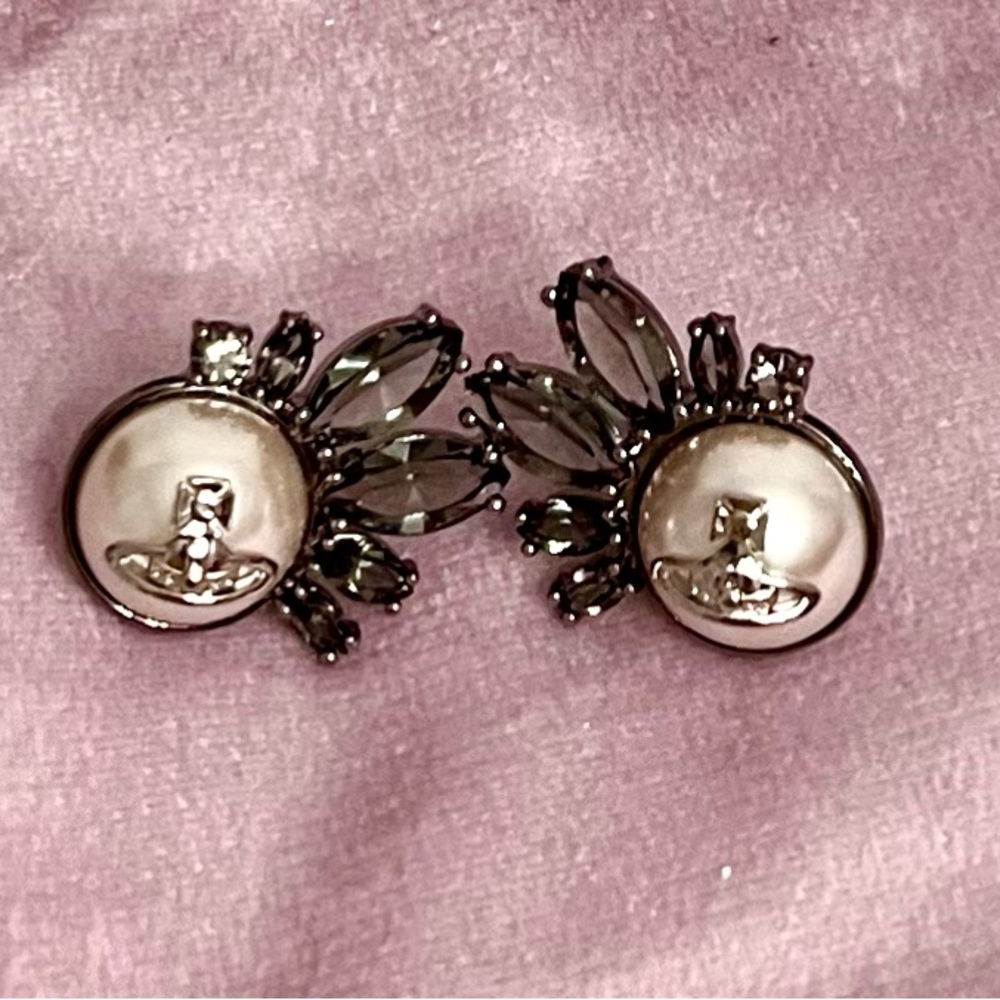 RARE!! Vivienne Westwood Orb Pearl Silver Earrings